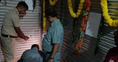 चाँदनी चौक में MCD ने सील की कई दुकानें,क्या&nbsp; व्यापारियों को चुकानी पड़ी व्यापारिक संस्थाओं की लापरवाही की कीमत ?